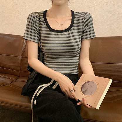 Striped Scoop-Neck Short-Sleeved Cropped Tee
