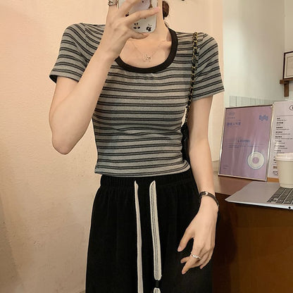 Striped Scoop-Neck Short-Sleeved Cropped Tee