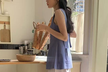 Sleeveless Round-Neck Plain Pleated Blouse