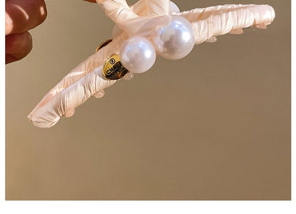 Faux Claw Hair Pearl