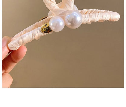 Faux Claw Hair Pearl