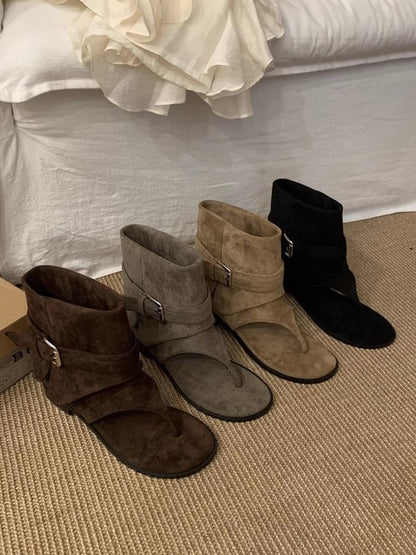 Low Heel Plain Buckled Faux Suede Short Thong Boots