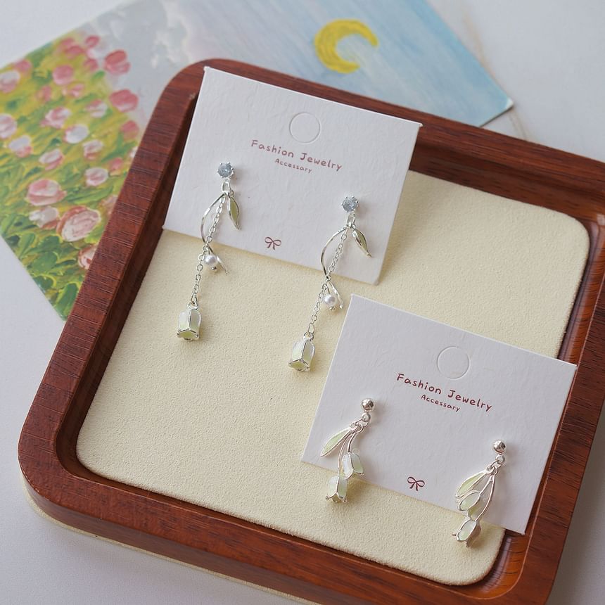 Tulip / Earring On Dangle Clip