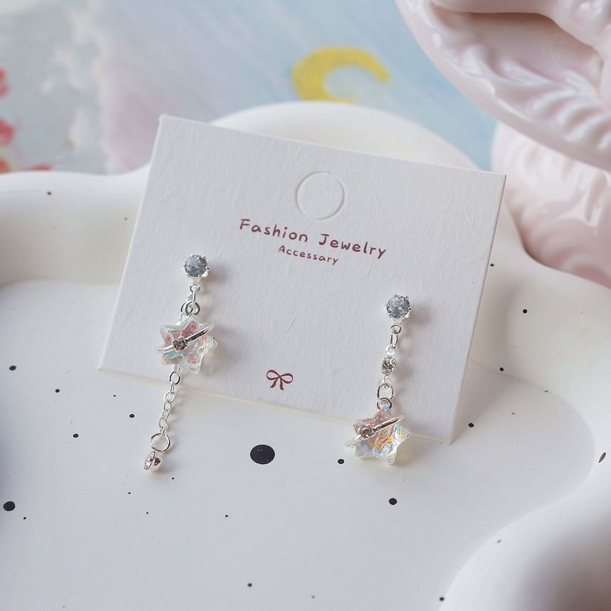 On / Earring Clip Star Dangle Asymmetrical