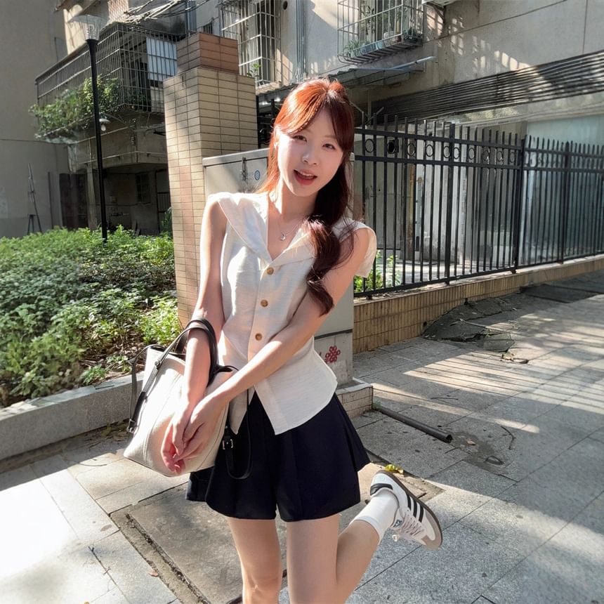 Collared Sleeveless Vest & High-Rise Skorts