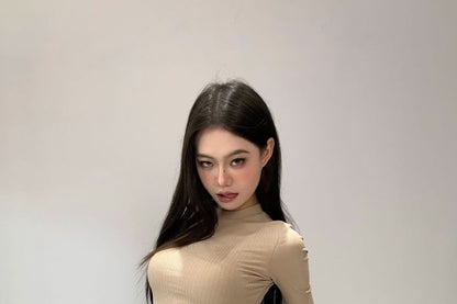 Plain Crew-Neck Short-Sleeved Cropped T-Shirt