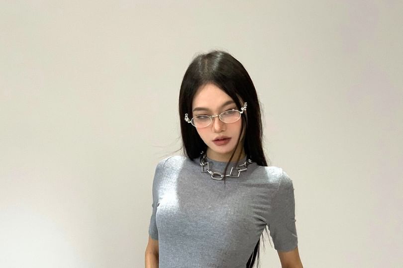 Plain Crew-Neck Short-Sleeved Cropped T-Shirt