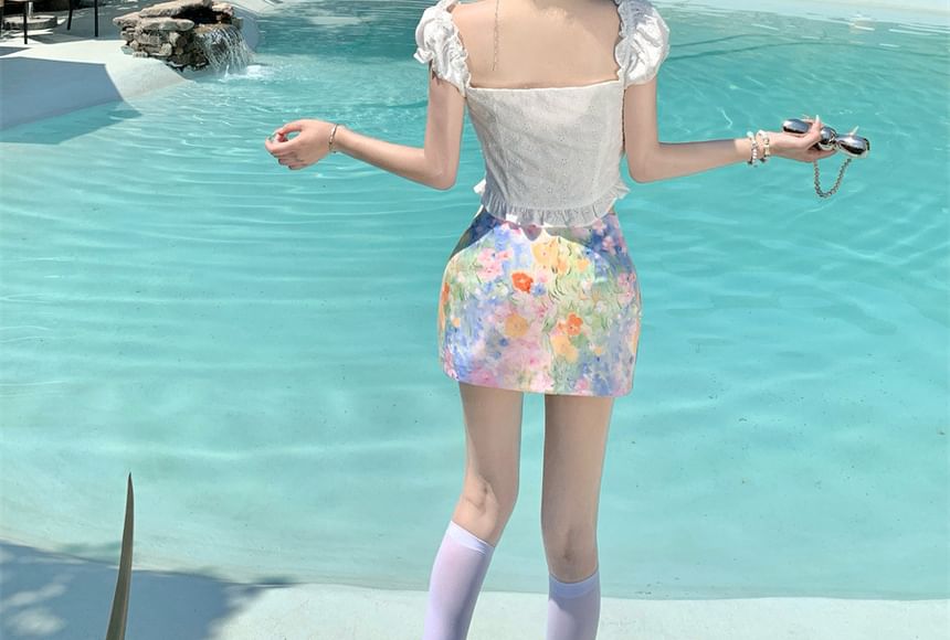 Puff-Sleeve Crop Blouse & Tie Dye Pencil Skirt