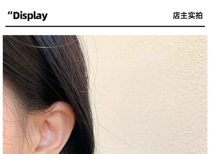 Hoop Earring Twisted