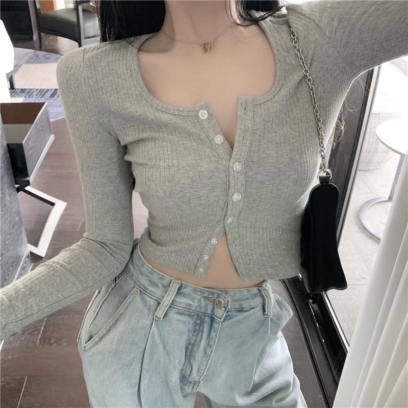 Ribbed Scoop-Neck Long-Sleeved Cropped Tee with Buttons