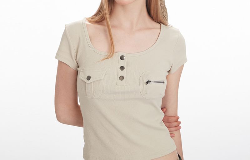 Plain Scoop-Neck Cropped Short-Sleeved Tee