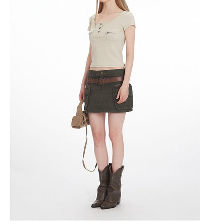 Plain Scoop-Neck Cropped Short-Sleeved Tee