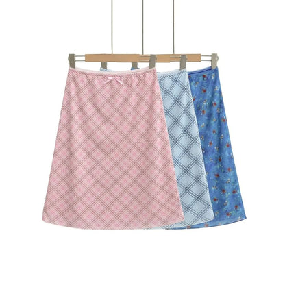 Patterned Mesh A-Line Skirt with High Waist