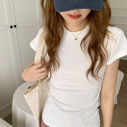 Plain Round-Neck Short-Sleeved Tee