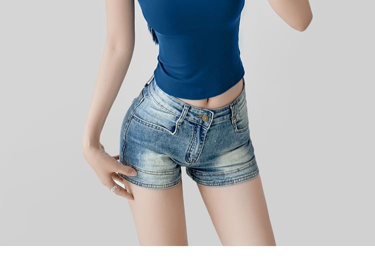 Plain Sleeveless Polo-Neck Cropped Top