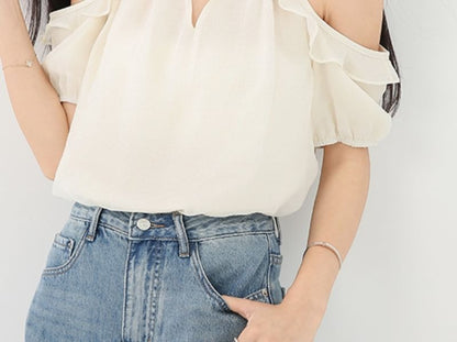Plain Ruffle-Trimmed Cold-Shoulder Halter-Neck Blouse