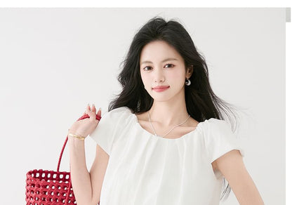 Lace-Paneled Ruched Round-Neck Short-Sleeved Blouse