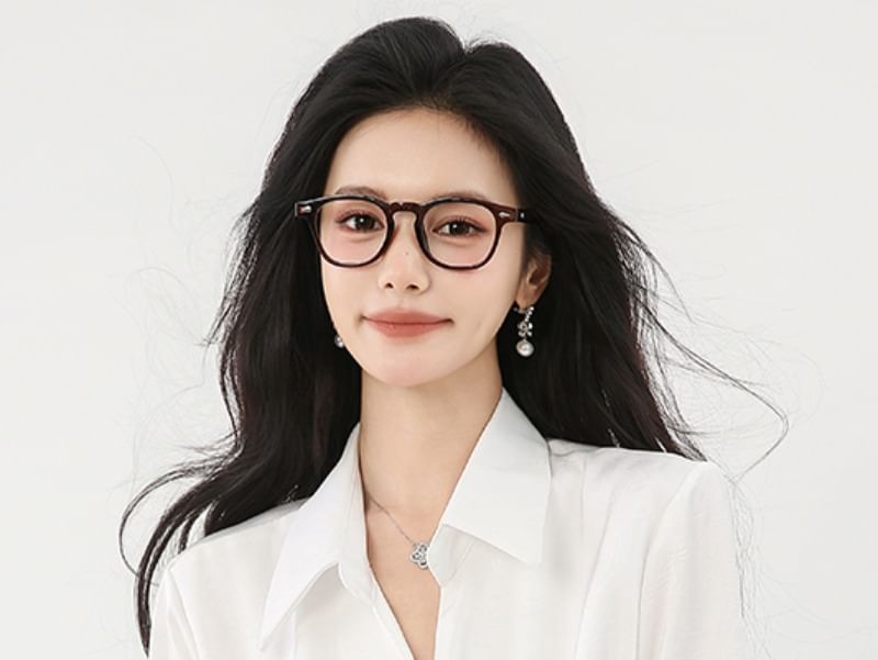 Plain Ruched Collared Elbow-Sleeved Cropped Blouse