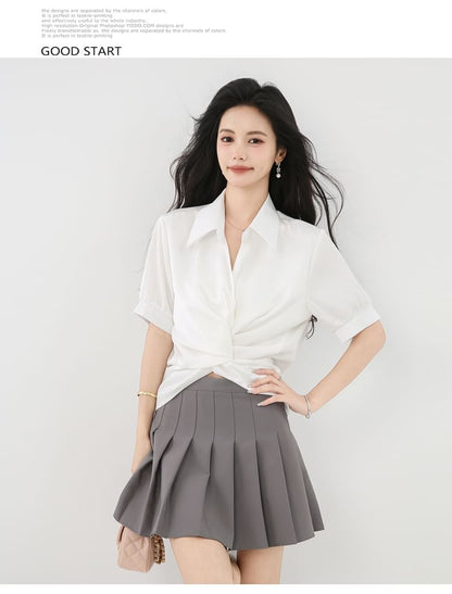 Plain Ruched Collared Elbow-Sleeved Cropped Blouse
