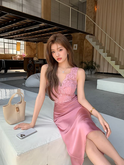 Lace Panel Satin V-Neck Sheath Dress - Altfashion Shop