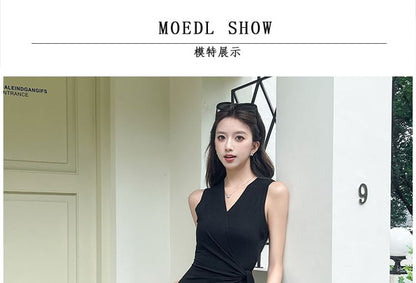 Striped V-Neck Sleeveless Bodycon Maxi Dress - Altfashion Shop