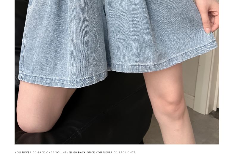 Elastic Waist Washed Denim Shorts