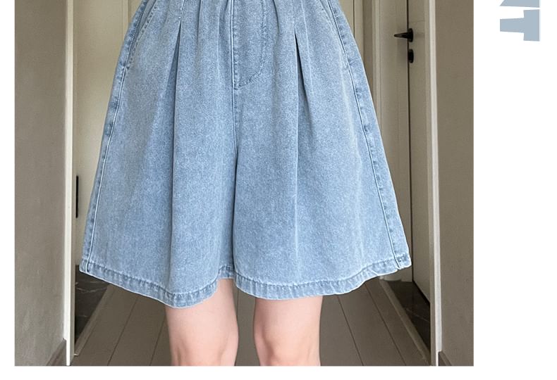 Elastic Waist Washed Denim Shorts