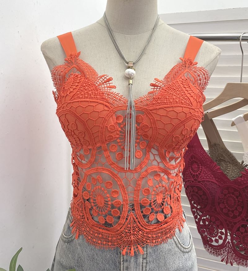 Padded Lace Camisole Top in Solid Color