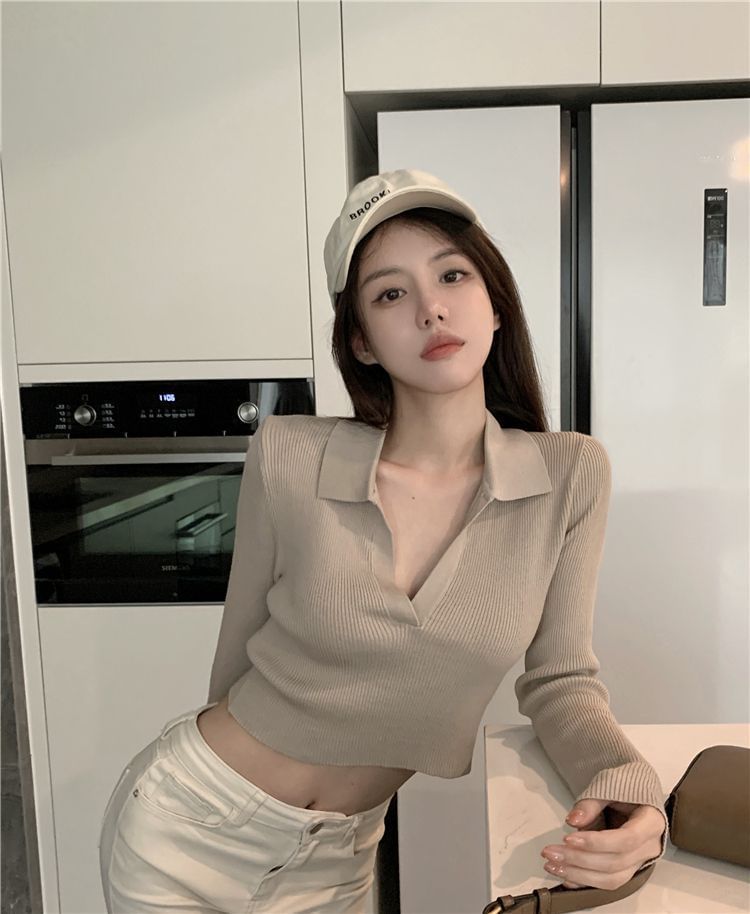 Plain V-Neck Cropped Long-Sleeved Polo Shirt