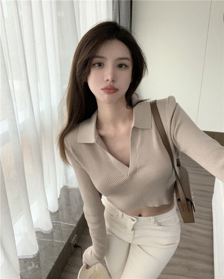 Plain V-Neck Cropped Long-Sleeved Polo Shirt