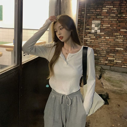 Cropped Henley-Neck Plain Long-Sleeved Tee