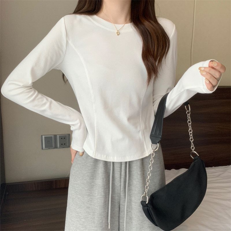 Plain Round-Neck Long-Sleeved Tee