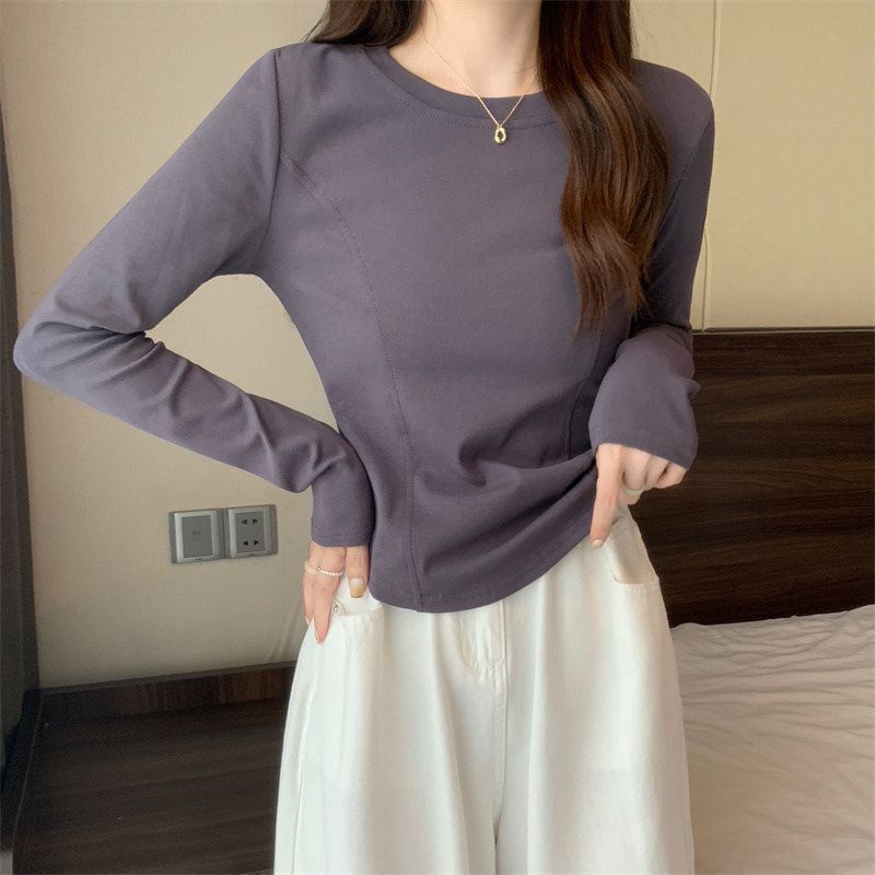 Plain Round-Neck Long-Sleeved Tee