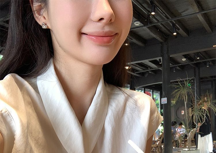 Plain Button-Up V-Neck Short-Sleeved Blouse