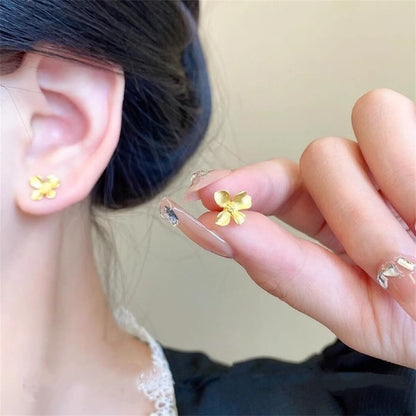 Ear Flower Stud