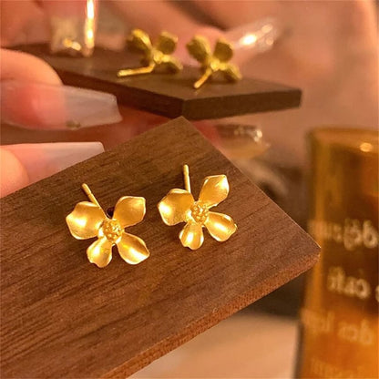 Ear Flower Stud