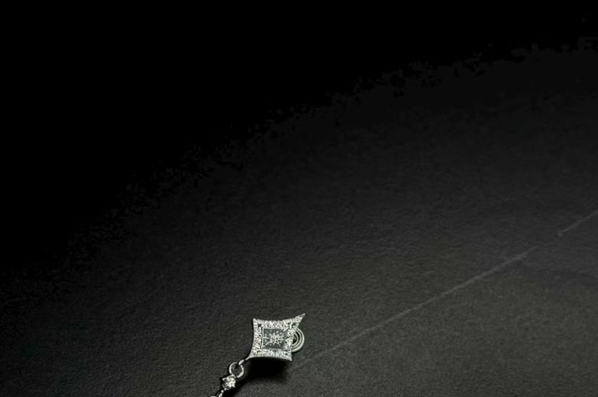 Drop Rhinestone Earring Clip-On Rhombus
