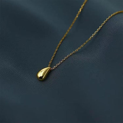 Teardrop Pendant Necklace