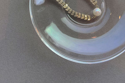 Leaf Pearl Faux Choker