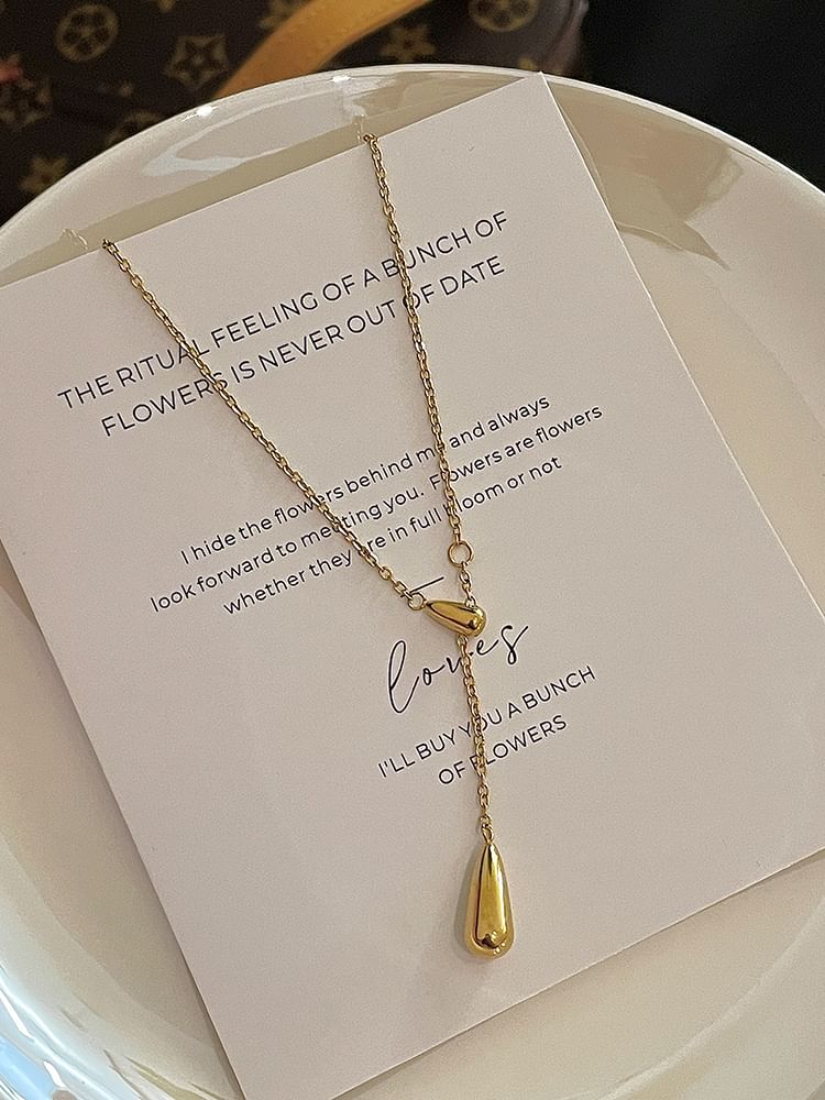 Pendant Teardrop Necklace