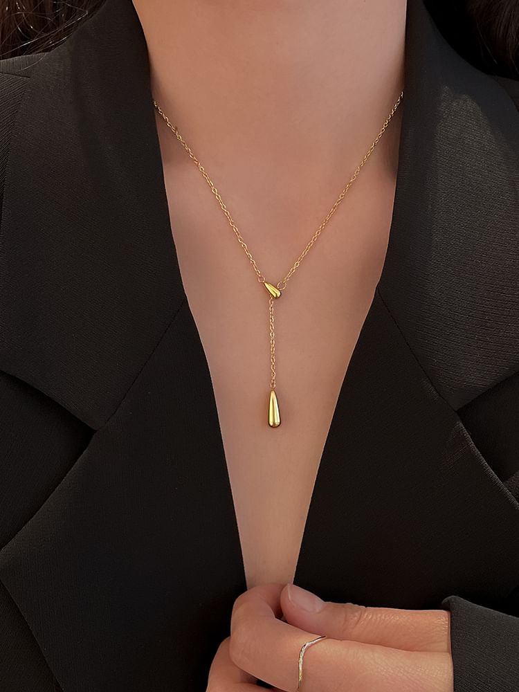 Pendant Teardrop Necklace