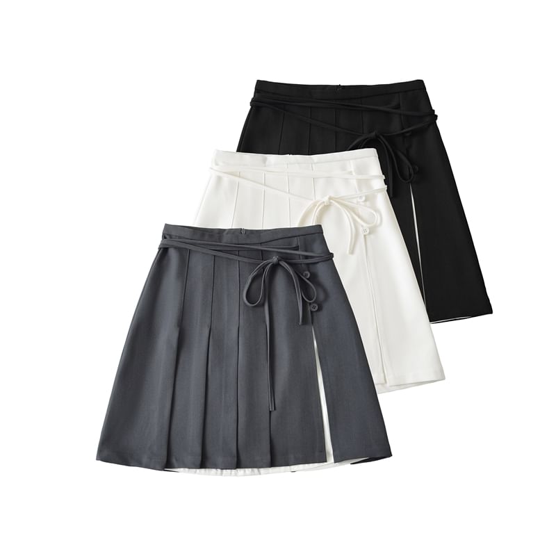 Pleated Tie-Up Slit Panel Mini Skirt