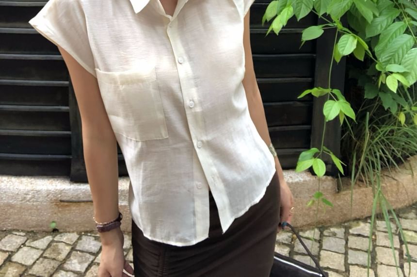 Short-Sleeve Shirt / High Waist Ruched Side-Slit Maxi Mermaid Skirt