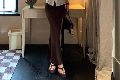 Short-Sleeve Shirt / High Waist Ruched Side-Slit Maxi Mermaid Skirt