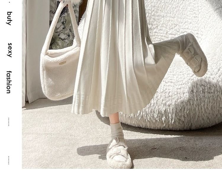 Plain Knit A-Line Midi Skirt