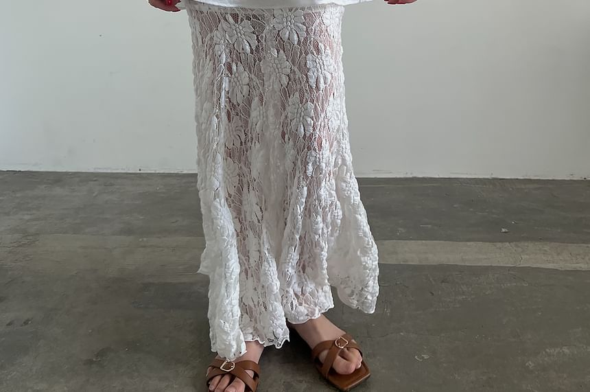 Button Cami with Lace Pencil Skirt