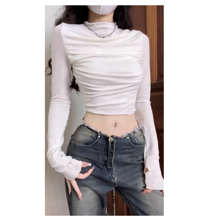 Mock-Neck Ruched Long-Sleeved Slim Cropped Tee