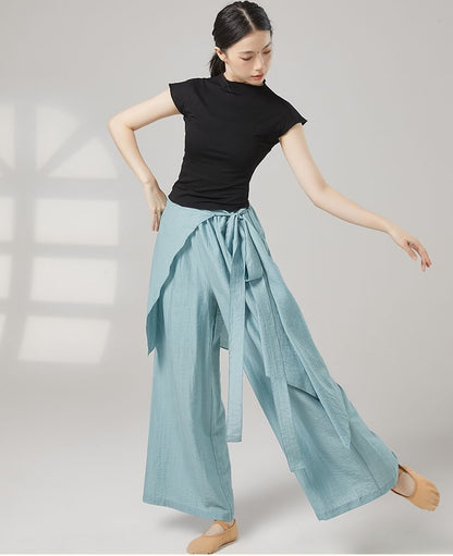 Plain Mock-Neck Short-Sleeved Dance Top