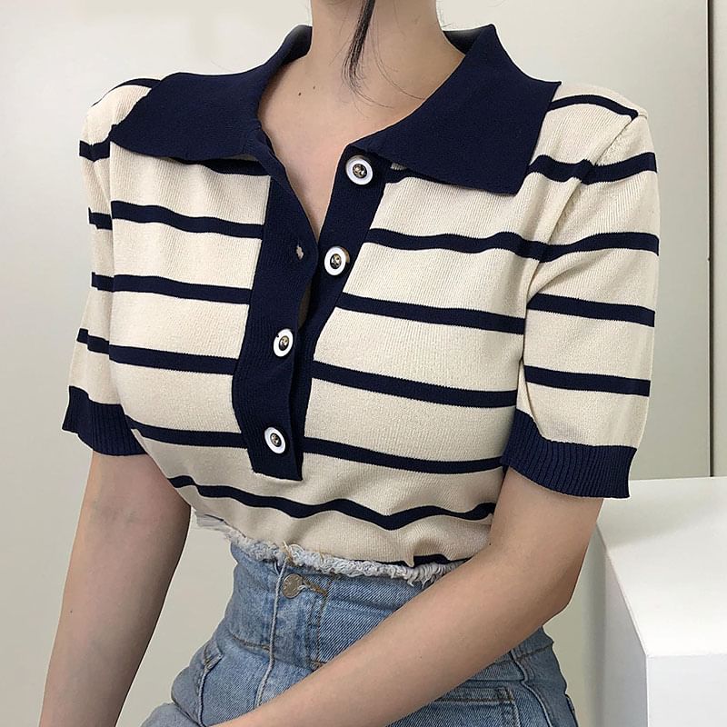 Contrast-Trim Collared Short-Sleeved Tee