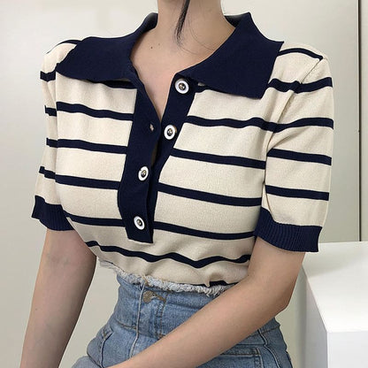 Contrast-Trim Collared Short-Sleeved Tee